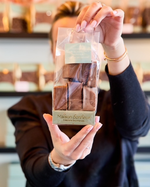 Pochette Guimauves vanille enrobées de chocolat au lait caramel